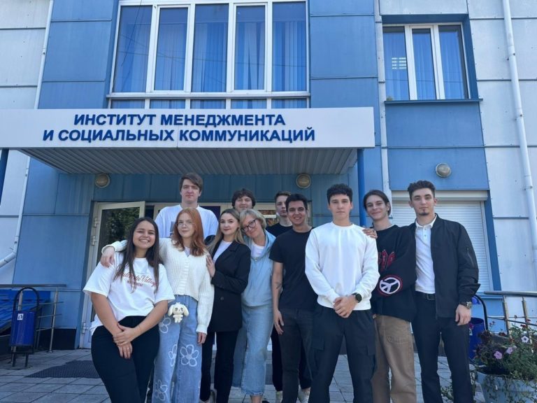Чем отличается обучение в ИМИСК от других вузов: коротко и по делу